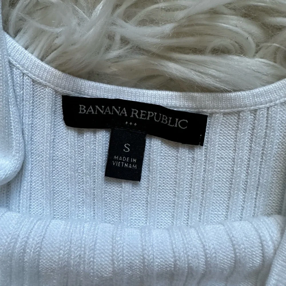 Banana Republic ribbed sweater knit tank - Picture 2 of 6